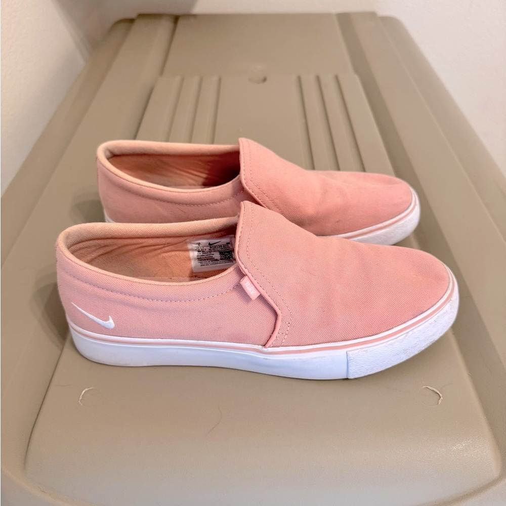 Nike Court Royale AC BQ9138-601 Sneakers Women's 9 Pink Canvas Slip-On EEE825